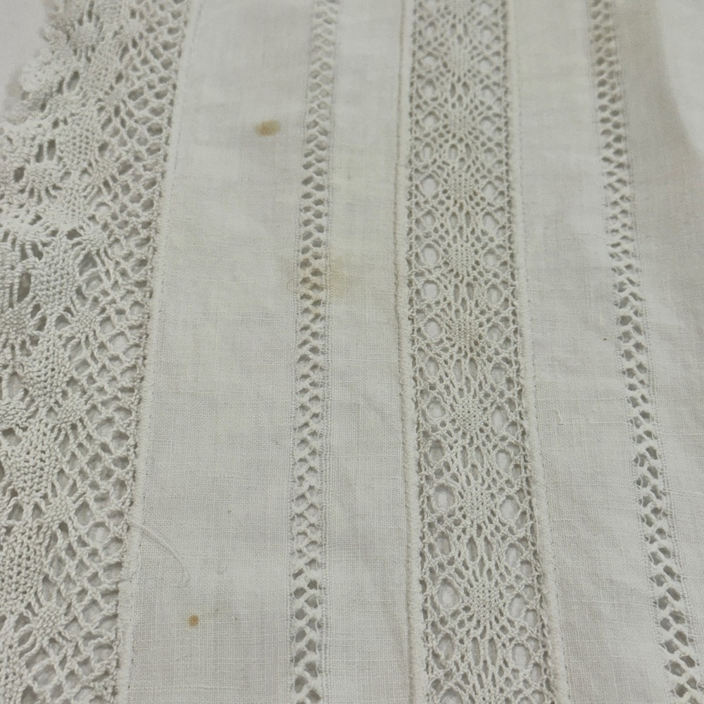 Vintage Crochet Lace Table Runner 52x17 White Openwork - Picture 5 of 7